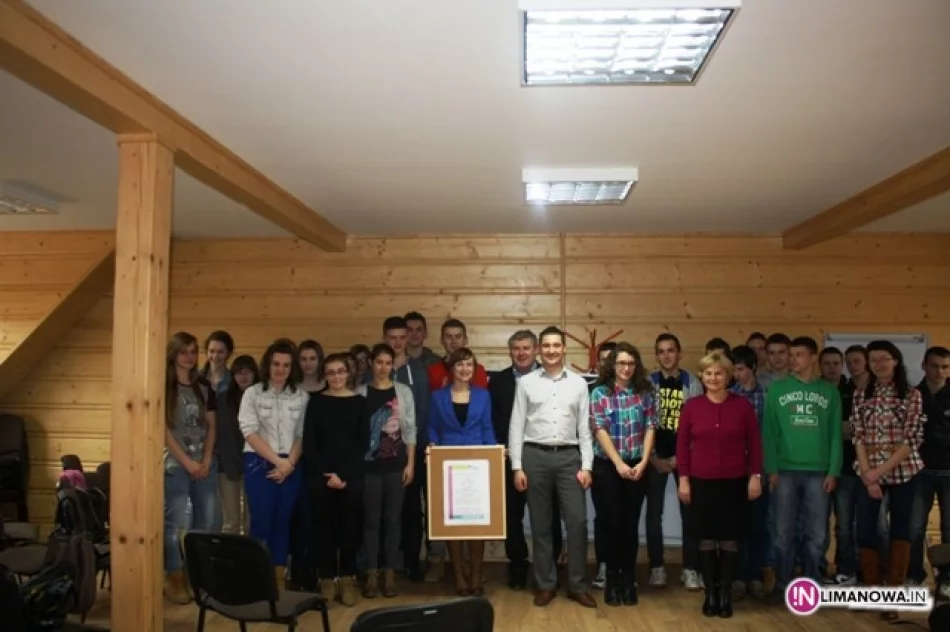 'Młodzi. Internet. Kariera' w Gminnej Bibliotece Publicznej w Męcinie - zdjęcie 4