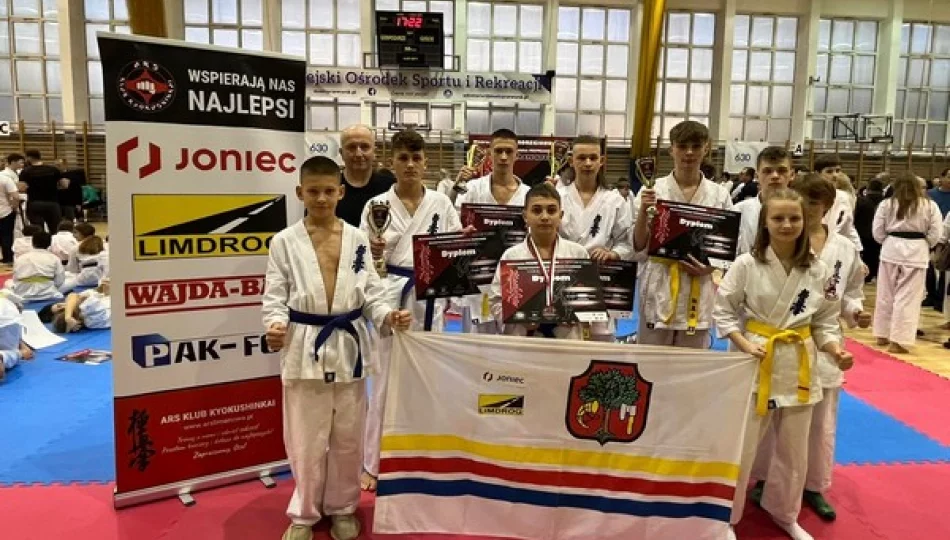 Medalowy początek sezonu zawodników limanowskiego klubu - zdjęcie 1