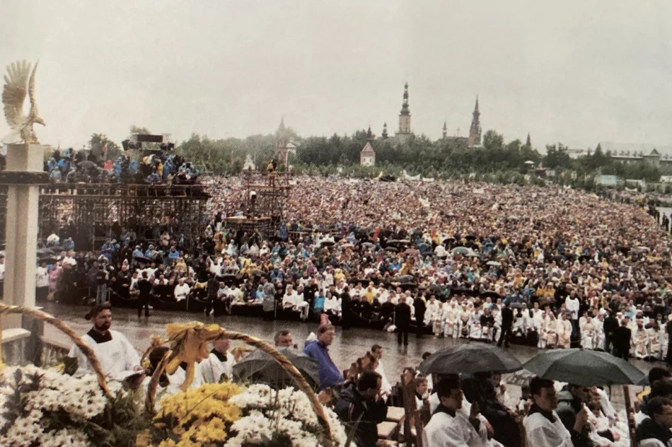 Brońmy Św. Jana Pawła II Papieża Naszego Rodaka oraz wartości Kościoła-felieton Janiny Firlej - zdjęcie 6