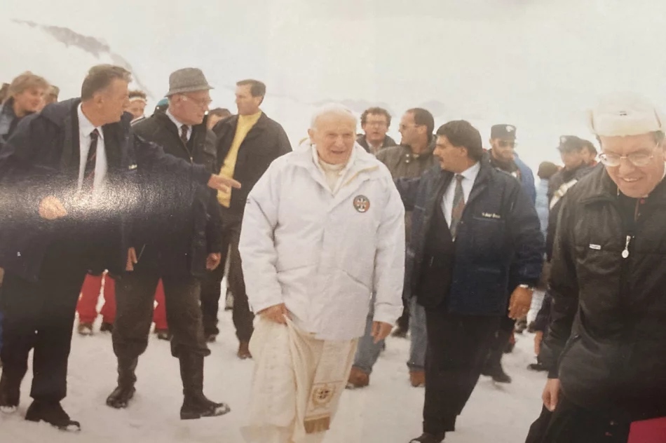 Brońmy Św. Jana Pawła II Papieża Naszego Rodaka oraz wartości Kościoła-felieton Janiny Firlej - zdjęcie 8