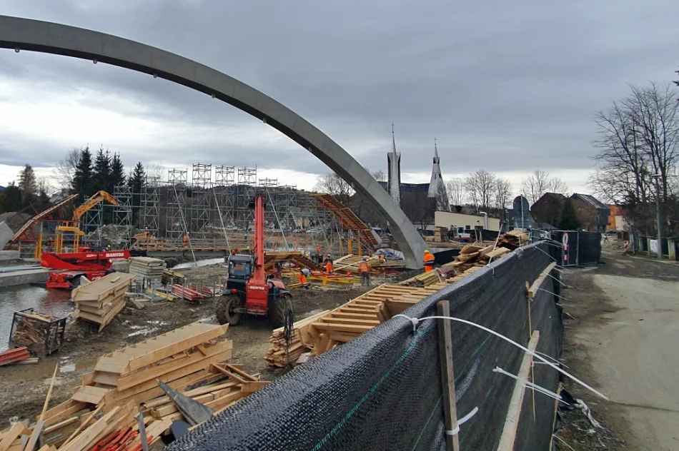 Pierwszy łuk gotowy. Miasto widzi szansę na skrócenie terminu - zdjęcie 4