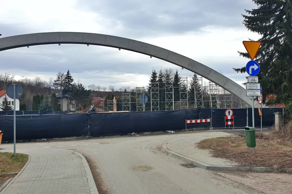 Pierwszy łuk gotowy. Miasto widzi szansę na skrócenie terminu - zdjęcie 8