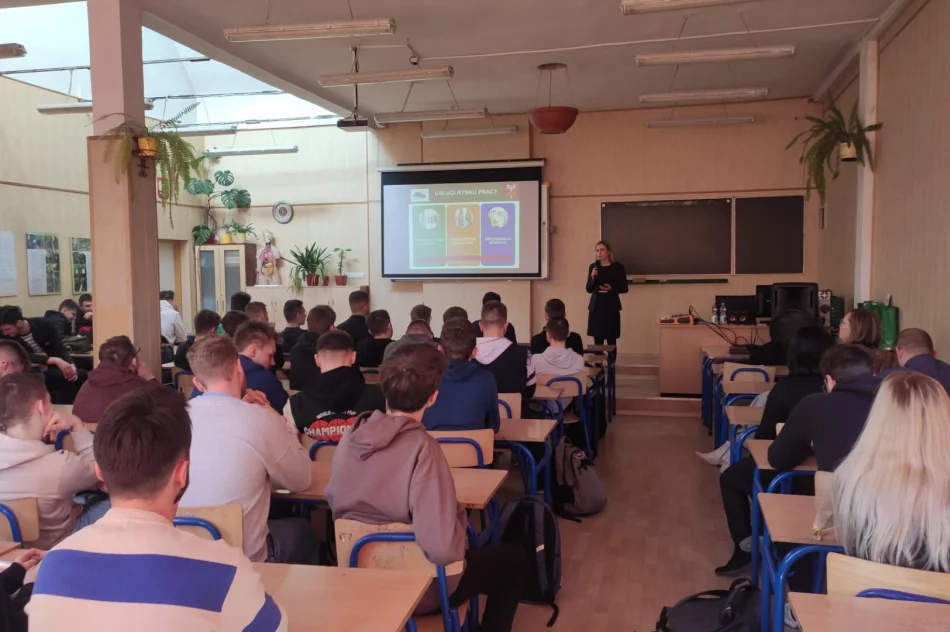Doradcy zawodowi znów spotkali się z młodzieżą - zdjęcie 3