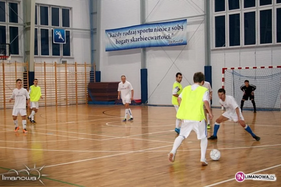 Futsalowy weekend w Limanowej zakończony - zdjęcie 4