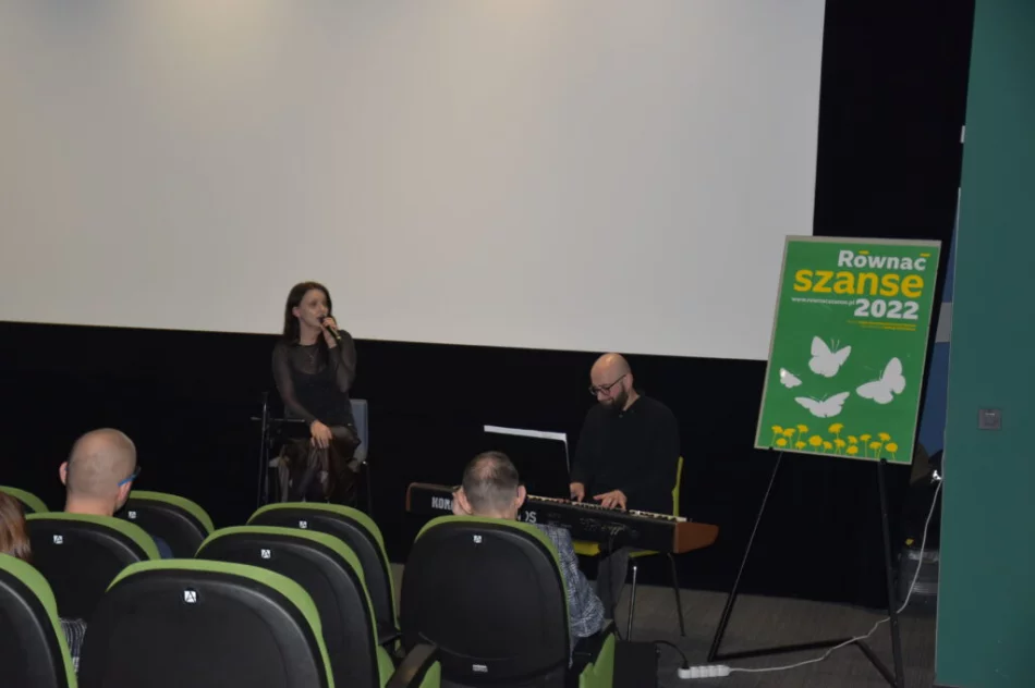 Młodzież podsumowała działania w ramach Programu „Równać Szanse” - zdjęcie 5