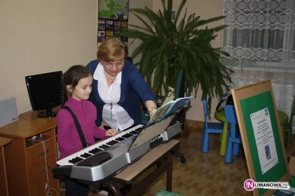 Spotkanie autorskie z Anną Smoter Fieber pt.: „Różne oblicza książki” - zdjęcie 2