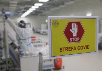 Zaburzenia po Covid-19: Naukowcy ostrzegają przed trudnościami w rozpoznawaniu twarzy - zdjęcie główne