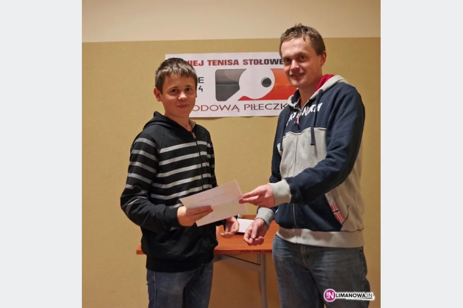 Turniej „O lodową piłeczkę” w świetlicy w Pisarzowej - zdjęcie 4