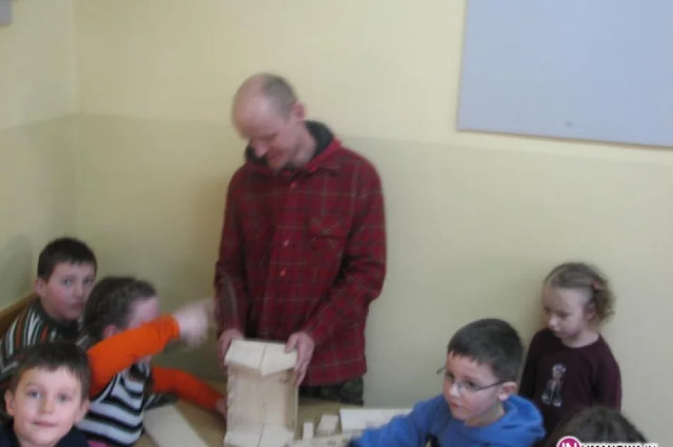 Wesołe i pożyteczne ferie w świetlicy w Sowlinach - zdjęcie 2