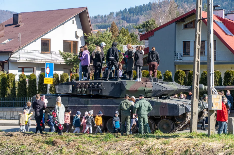 I Wojskowe Targi Służby i Pracy w Limanowej - 2023 - zdjęcie 13