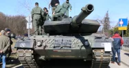 Pierwszy dzień Wojskowych Targów Służby i Pracy - zdjęcie 2