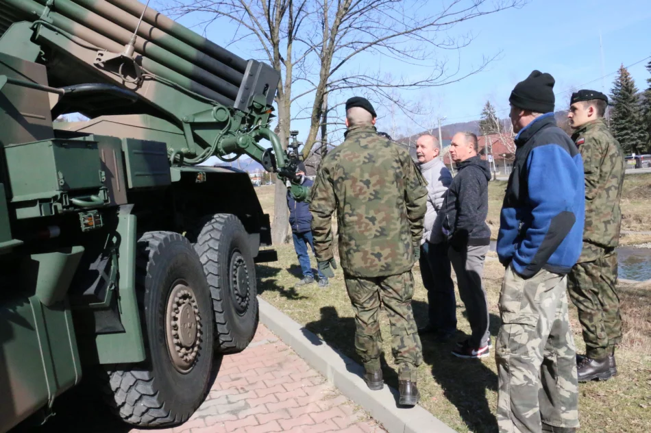 Pierwszy dzień Wojskowych Targów Służby i Pracy - zdjęcie 11