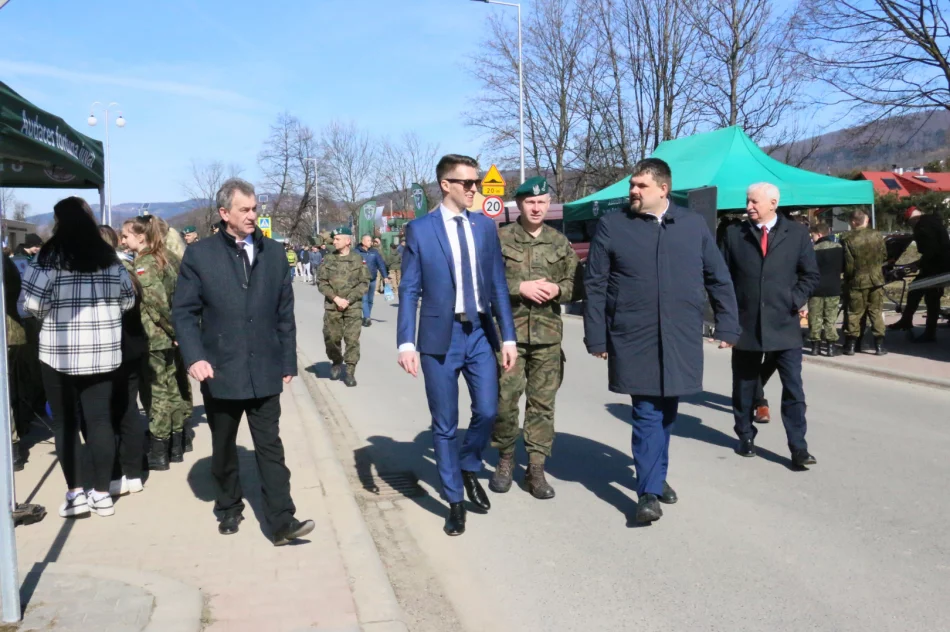 Pierwszy dzień Wojskowych Targów Służby i Pracy - zdjęcie 14