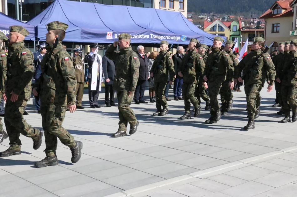 Drugi dzień Wojskowych Targów Służby i Pracy połączonych z przysięgą wojskową - zdjęcie 12