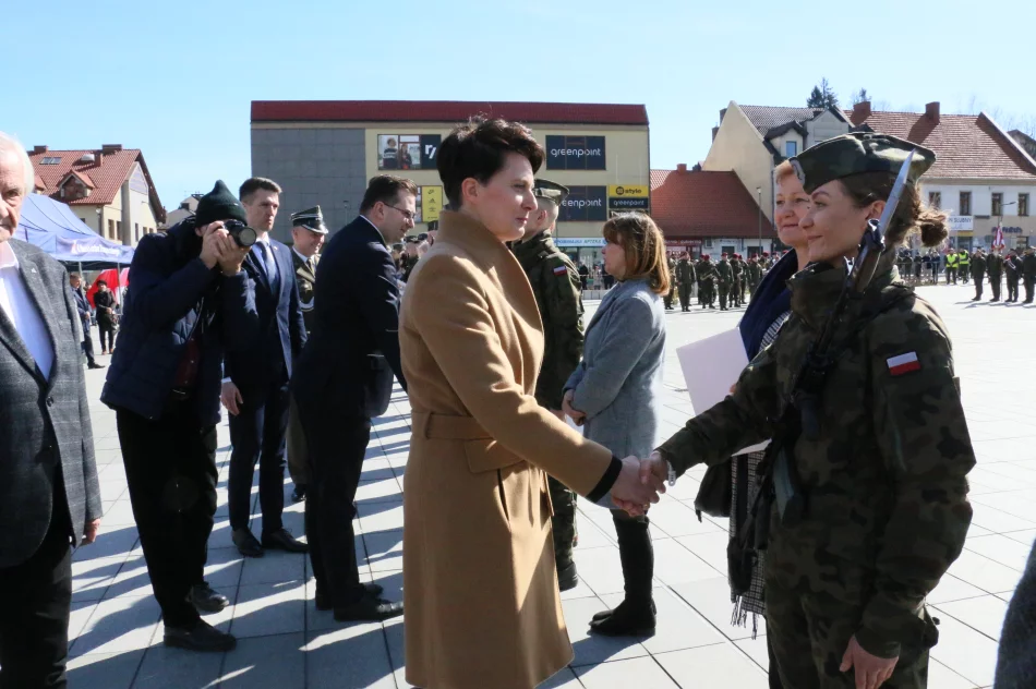 Drugi dzień Wojskowych Targów Służby i Pracy połączonych z przysięgą wojskową - zdjęcie 16