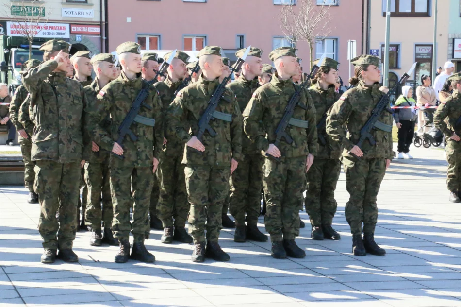 Drugi dzień Wojskowych Targów Służby i Pracy połączonych z przysięgą wojskową - zdjęcie 20