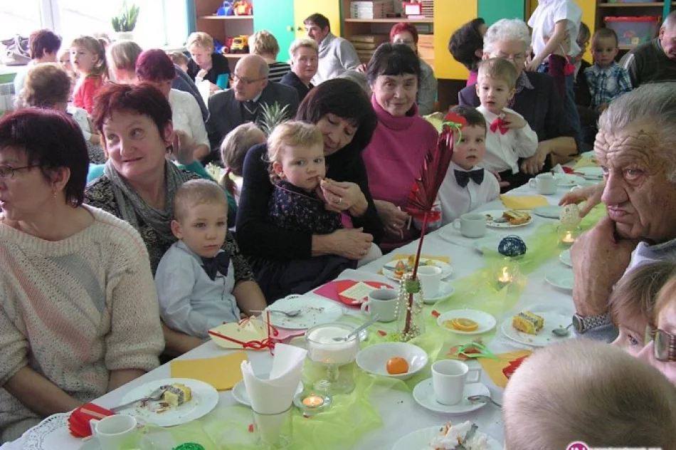 Dzień Babci i Dziadka w Miejskim Przedszkolu Nr 2 - zdjęcie 3