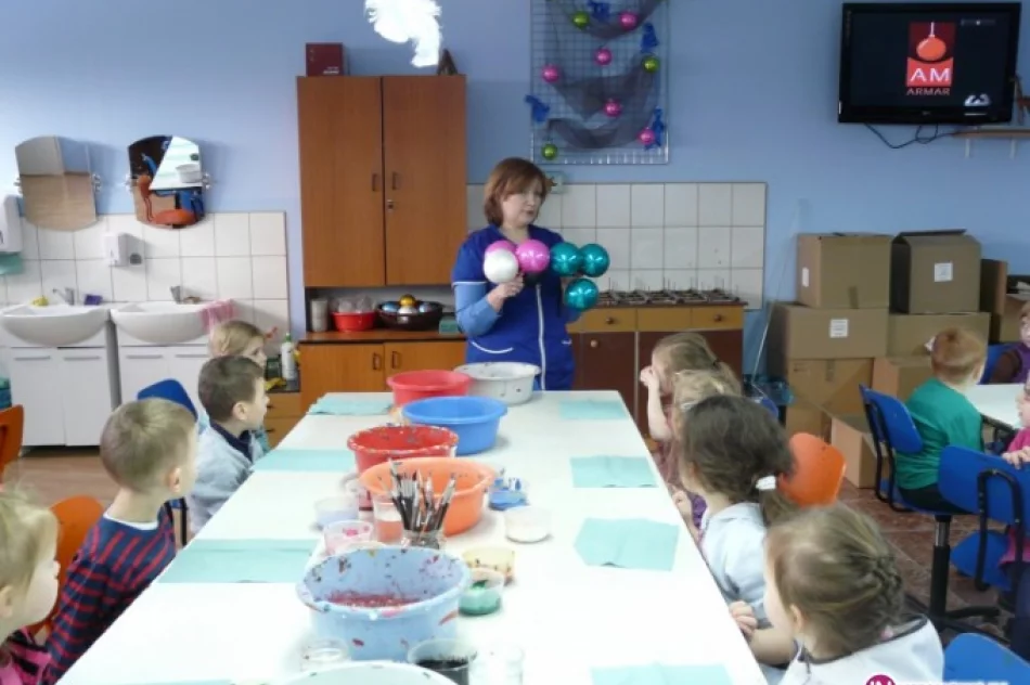 Wycieczka do fabryki bombek - zdjęcie 2