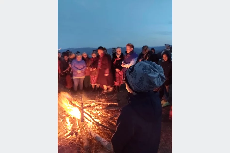 Protestowali na Cisowym Dziole przeciw "atakom na Jana Pawła II" - zdjęcie 6