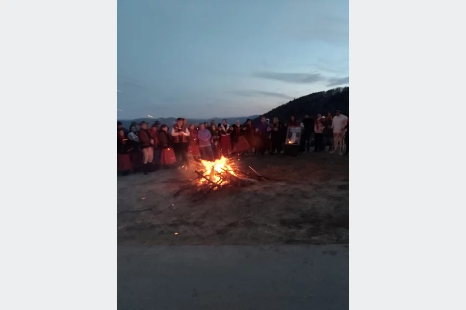 Protestowali na Cisowym Dziole przeciw "atakom na Jana Pawła II" - zdjęcie 10