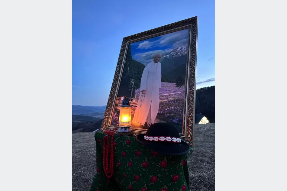 Protestowali na Cisowym Dziole przeciw "atakom na Jana Pawła II" - zdjęcie 16