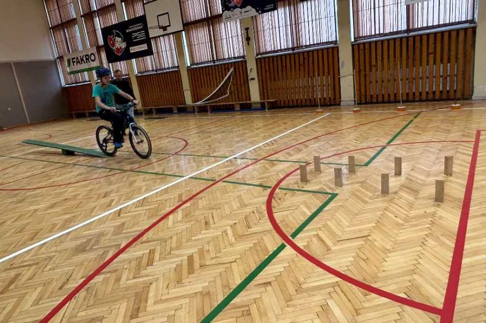 Miejskie eliminacje Ogólnopolskiego Turnieju Wiedzy o Bezpieczeństwie w Ruchu Drogowym - zdjęcie 6