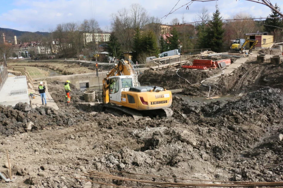 Powstaje nowy most pomiędzy ulicami J. Marka i Sikorskiego, ruszają remonty dróg - zdjęcie 2