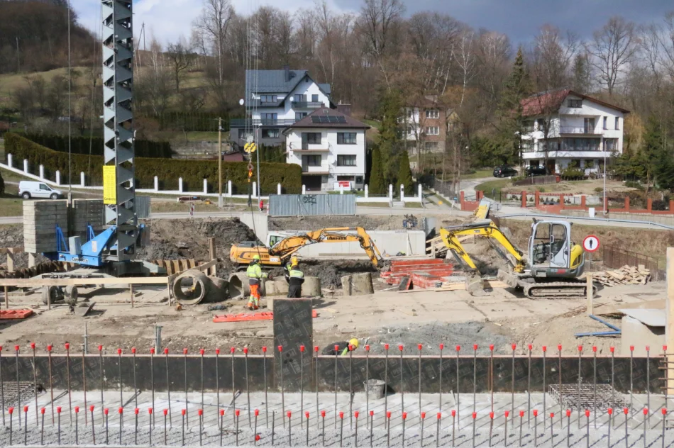 Powstaje nowy most pomiędzy ulicami J. Marka i Sikorskiego, ruszają remonty dróg - zdjęcie 3