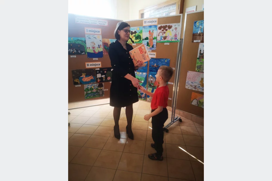 Konkurs plastyczny pt. „Poznajemy polskie legendy" zorganizowany w SP nr 1 w Starej Wsi - zdjęcie 10