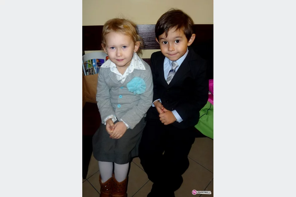 Dzieci z Przedszkola nr 2 z życzeniami w Urzędzie Miasta - zdjęcie 4