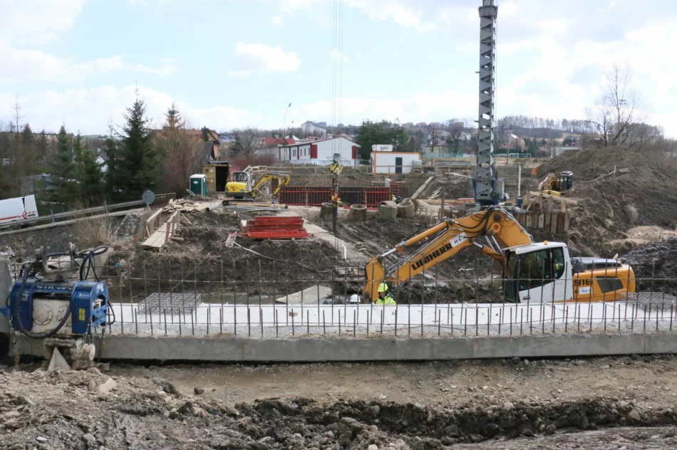 ​Postępy robót przy budowie mostu - zdjęcie 7