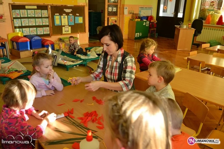 Warsztaty florystyczne w Miejskim Przedszkolu Nr 2 - zdjęcie 4