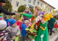 Przedszkolaki z Miejskiego Przedszkola nr 1 powitały WIOSNĘ - zdjęcie główne