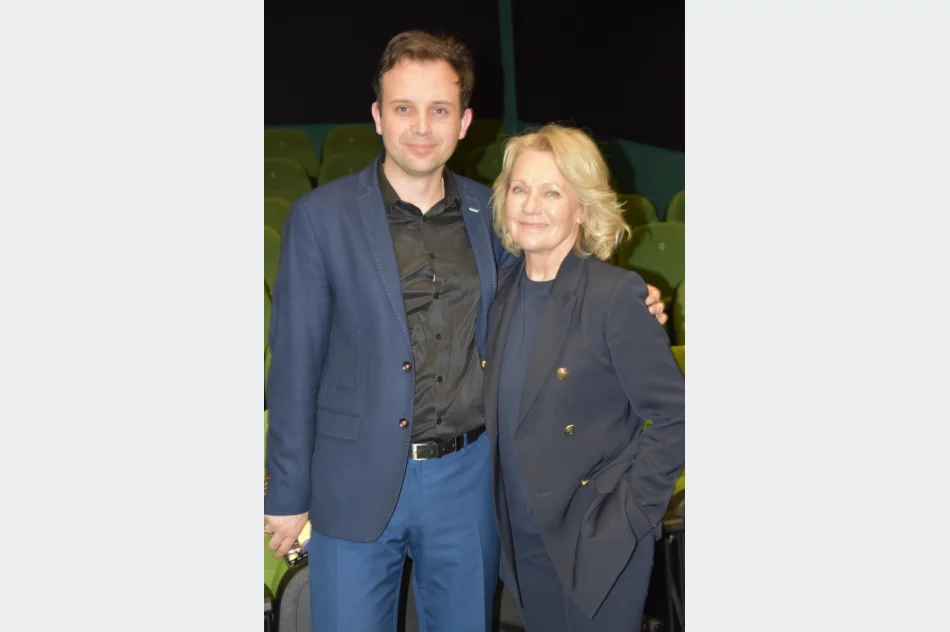 W sali kameralnej LDK odbyło się spotkanie z aktorką Marią Pakulnis - zdjęcie 9