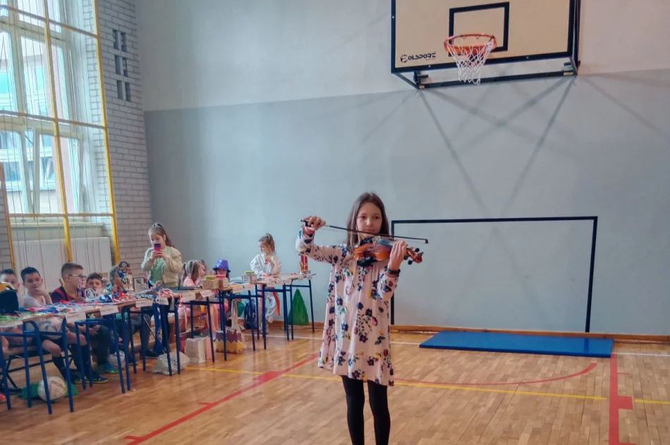 Pokaz Talentów w Szkole Podstawowej nr 2 - zdjęcie 12