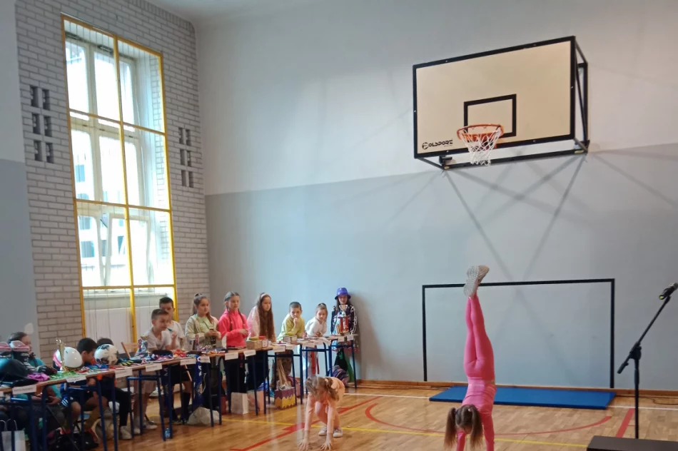 Pokaz Talentów w Szkole Podstawowej nr 2 - zdjęcie 15