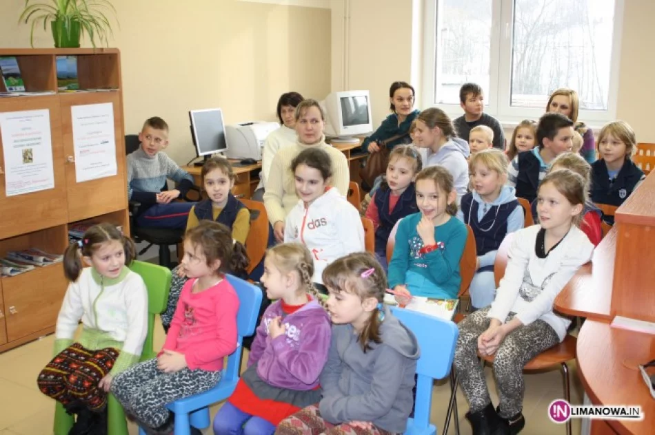 Czytanie ze Św. Mikołajem w Bibliotece w Starej Wsi - zdjęcie 3