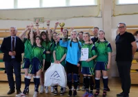 Dziewczyny z Rupniowa Mistrzyniami Gminy w piłce ręcznej młodzieży - zdjęcie główne