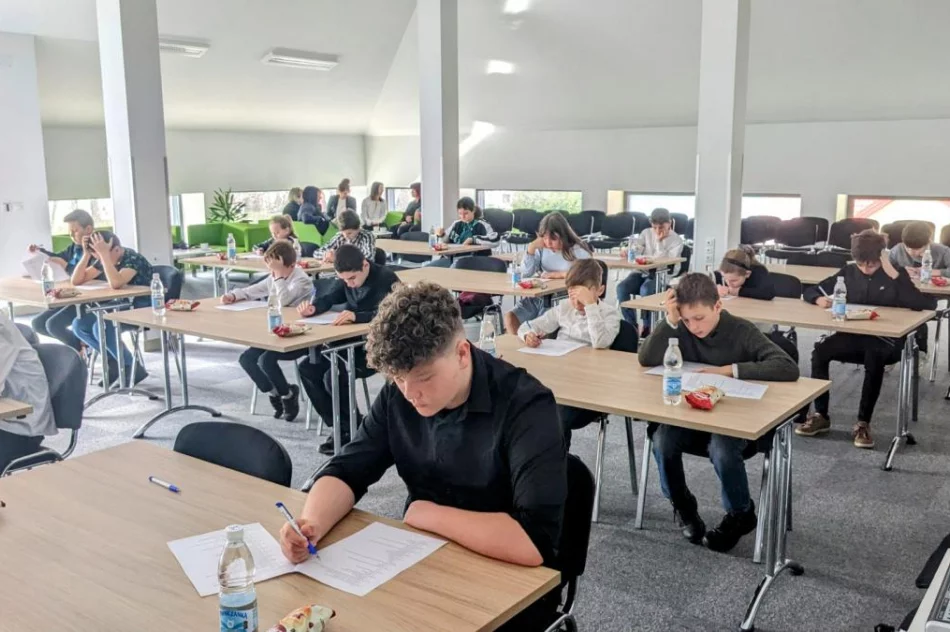 Gminne eliminacje turnieju wiedzy pożarniczej. - zdjęcie 11