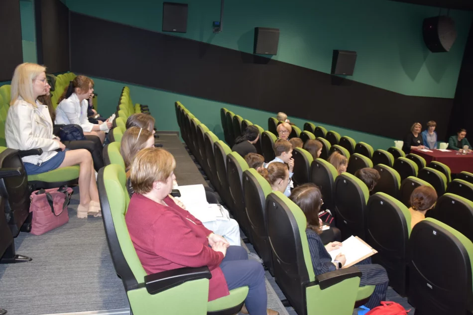 Powiatowy Maraton Czytelniczy w limanowskiej bibliotece - zdjęcie 7