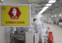 2353 zakażenia koronawirusem, zmarło 15 osób z COVID-19 - zdjęcie główne