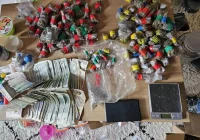 Kraków: Włosko-ukraińska para dilerów miała ponad 8 kg narkotyków - zdjęcie główne