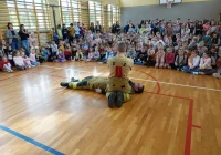 Spotkanie uczniów z grupą ratowniczą z OSP Męcina - zdjęcie główne