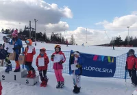 Uczennica limanowskiej „Dwójki” blisko podium w wojewódzkich zawodach w narciarstwie alpejskim - zdjęcie główne