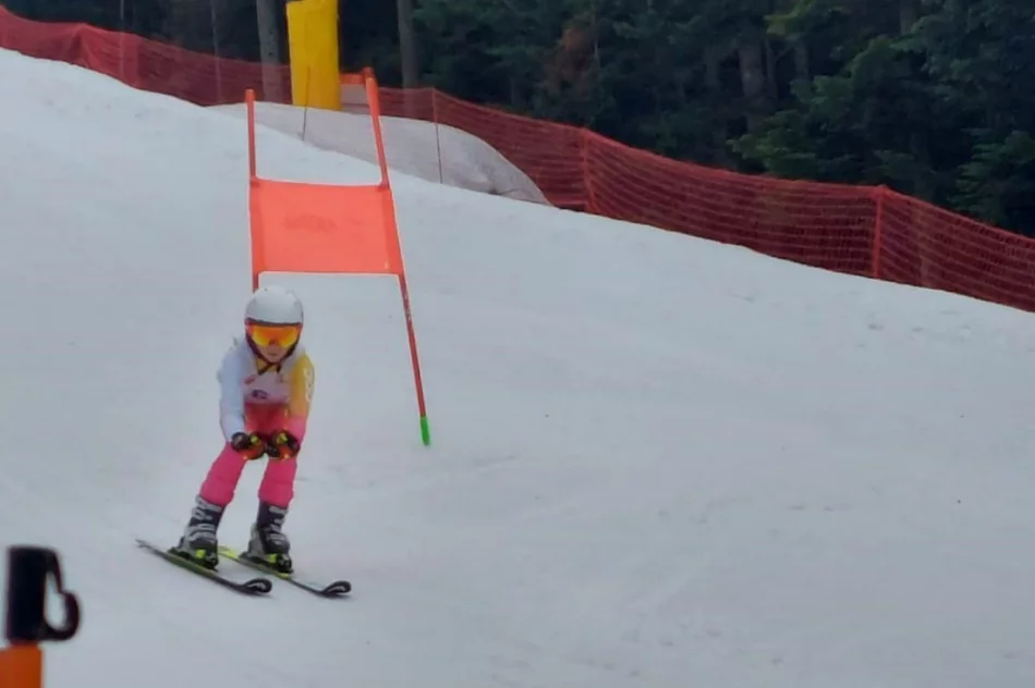 Uczennica limanowskiej „Dwójki” blisko podium w wojewódzkich zawodach w narciarstwie alpejskim - zdjęcie 8