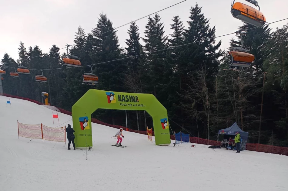 Uczennica limanowskiej „Dwójki” blisko podium w wojewódzkich zawodach w narciarstwie alpejskim - zdjęcie 10