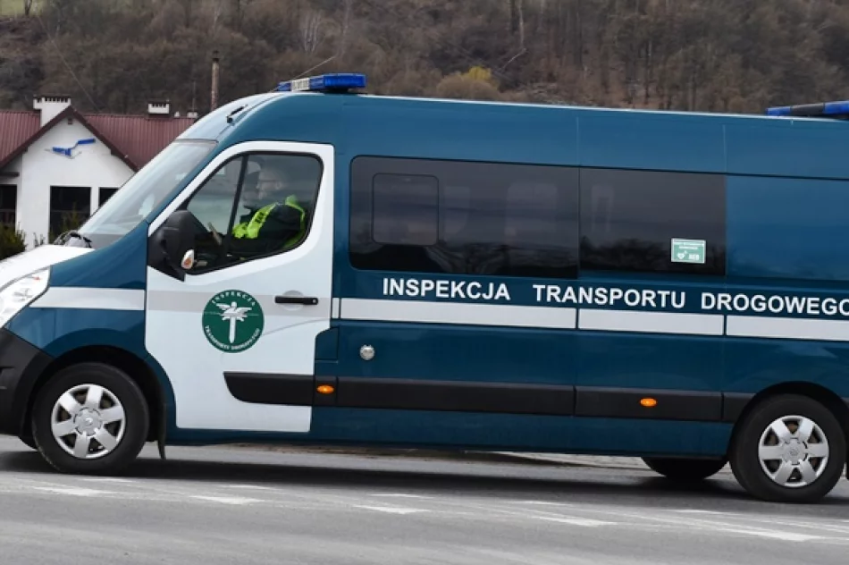 Kontrolowali busy: na 18 kontroli zatrzymano 7 dowodów rejestracyjnych - zdjęcie 2