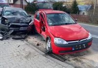 Zderzenie pojazdów na drodze wojewódzkiej - zdjęcie główne