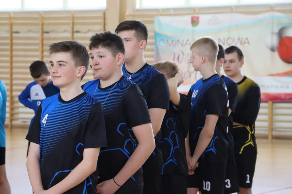 Chłopcy z Rupniowa Mistrzami Gminy Limanowa w Piłce Ręcznej Młodzieży - zdjęcie 14