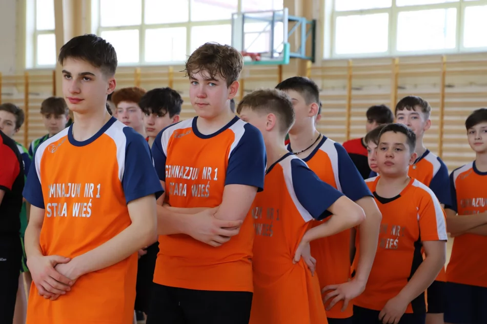 Chłopcy z Rupniowa Mistrzami Gminy Limanowa w Piłce Ręcznej Młodzieży - zdjęcie 16